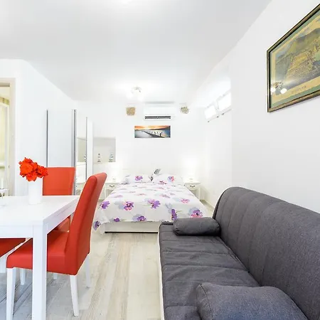 Lucky 杜布罗夫尼克