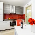 Apartman Lucky *